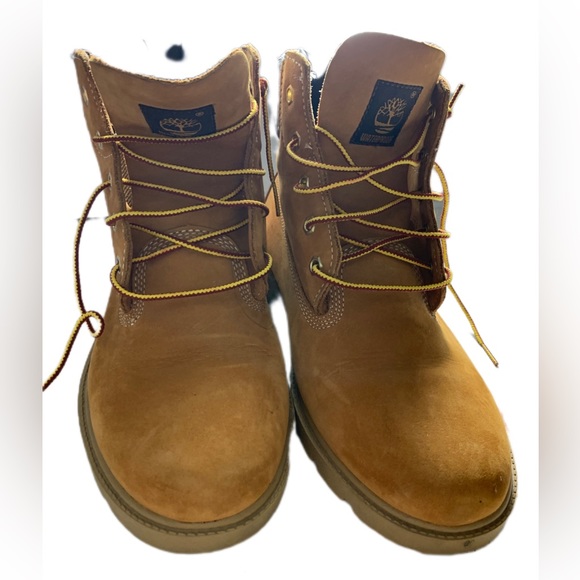Timberland boots size 6.5 in Boys fits 8.5 in women - Picture 4 of 8